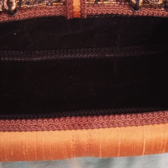 Vintage Mary Frances Silk Damask Beaded Bag, Top handle - Picture 7 of 12